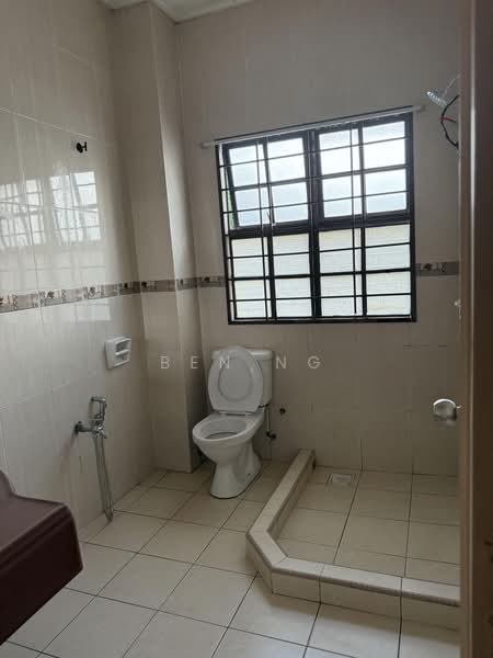 Rumah Teres untuk Disewa di Bandar Puteri Puchong (Puchong) - BEN NG - Bathroom - PropertyGuru.com.my