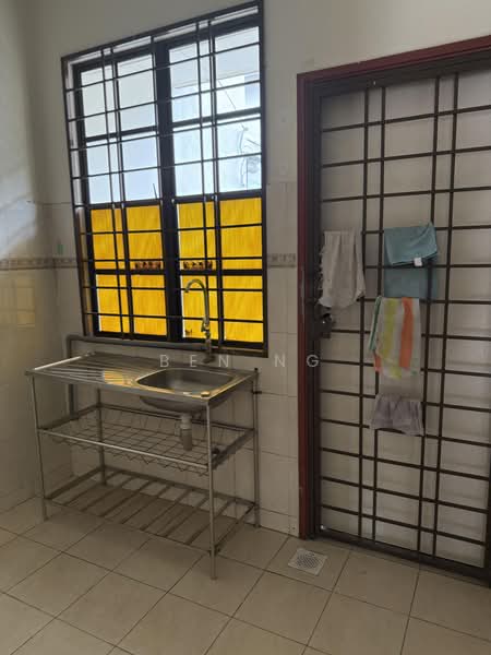 Rumah Teres untuk Disewa di Bandar Puteri Puchong (Puchong) - BEN NG - Kitchen - PropertyGuru.com.my