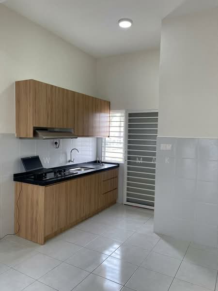 Rumah Teres 2 Tingkat untuk Disewa di Bandar Puncak Alam (Puncak Alam) - Wyking Mak - Kitchen - PropertyGuru.com.my