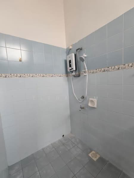 1.5-storey Terraced House for Rent in Taman Pelangi Indah (Ulu Tiram) - Elena Lim - PropertyGuru.com.my