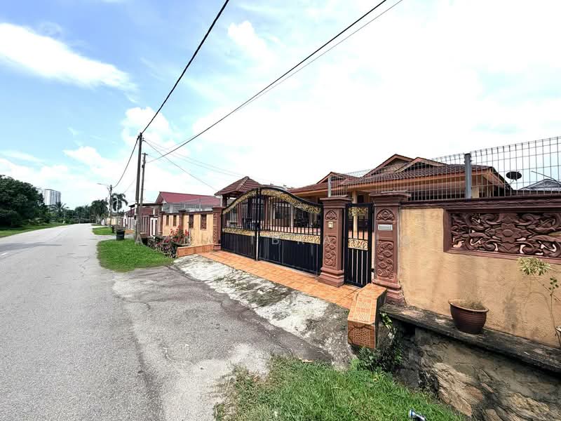 Rumah Banglo untuk Dijual di Bandar Rinching (Semenyih) - Azli Ibrahim - Exterior - PropertyGuru.com.my