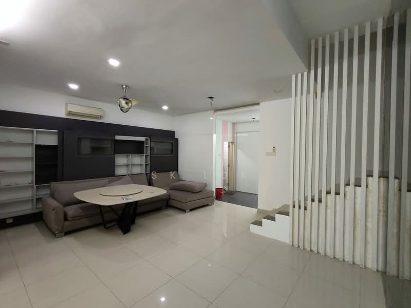 2.5-storey Terraced House for Sale in Taman Sri Hijau (Rawang) - SK Luk - Living Room - PropertyGuru.com.my