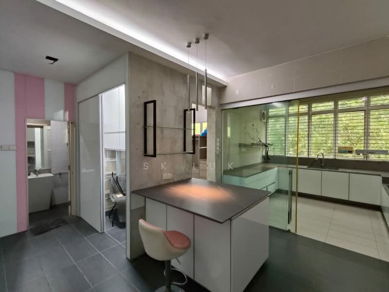 2.5-storey Terraced House for Sale in Taman Sri Hijau (Rawang) - SK Luk - Kitchen - PropertyGuru.com.my