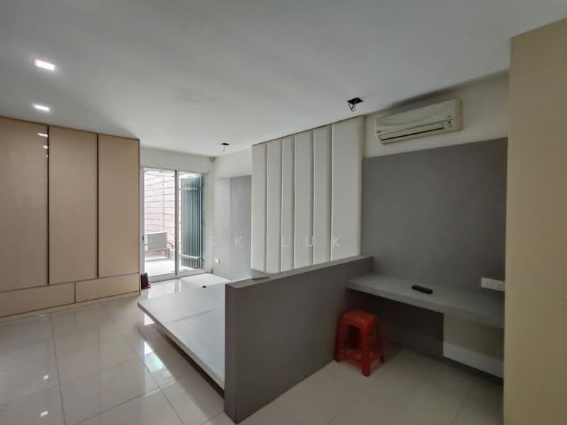 2.5-storey Terraced House for Sale in Taman Sri Hijau (Rawang) - SK Luk - Bedroom - PropertyGuru.com.my