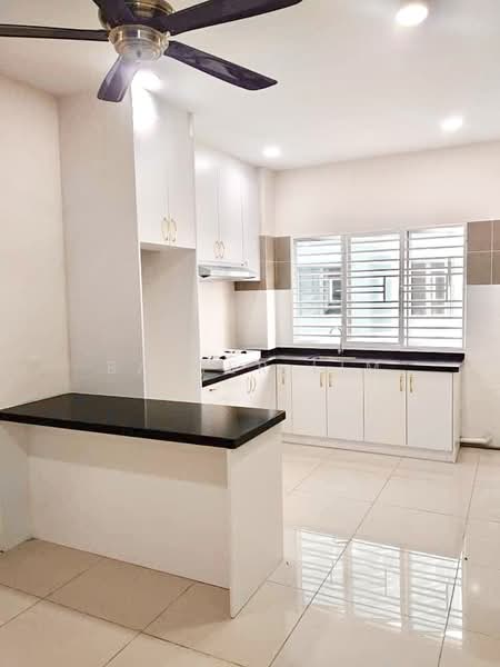 Rumah Bandar untuk Disewa di Kuala Selangor (Selangor) - Baxter Lim - Kitchen - PropertyGuru.com.my