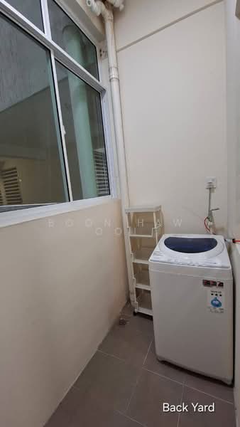Servis Apartment untuk Disewa di Avenue Garden - Boon Haw Ooi - Balcony - PropertyGuru.com.my