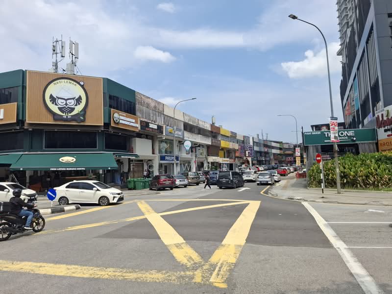 Shop for Rent in Bandar Baru Sri Petaling (Sri Petaling) - FC Wong - Exterior - PropertyGuru.com.my