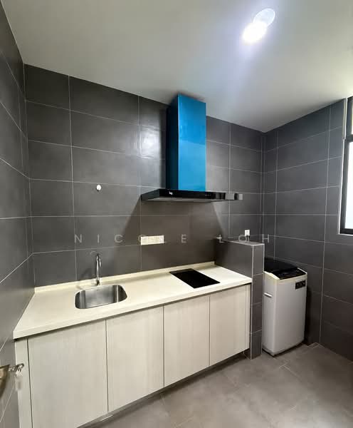 Servis Apartment untuk Disewa di Citizen @ Old Klang Road - Nicole Loh - Kitchen - PropertyGuru.com.my