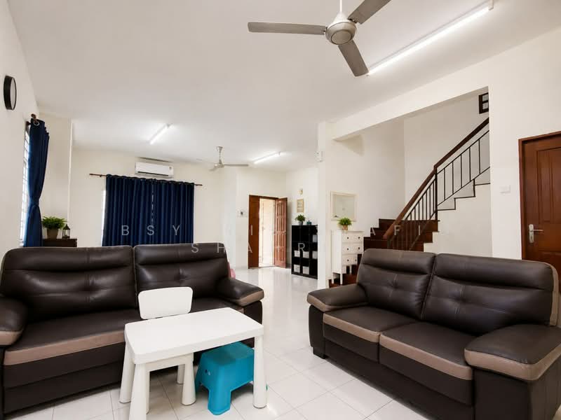2-storey Terraced House for Sale in Denai Alam (Shah Alam) - Absyarie Syafiq Shahrin - Living Room - PropertyGuru.com.my