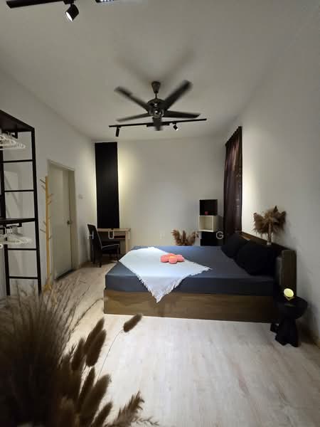 Condominium for Rent at Parkhill Residence - Hui Ping - Master Bedroom - PropertyGuru.com.my