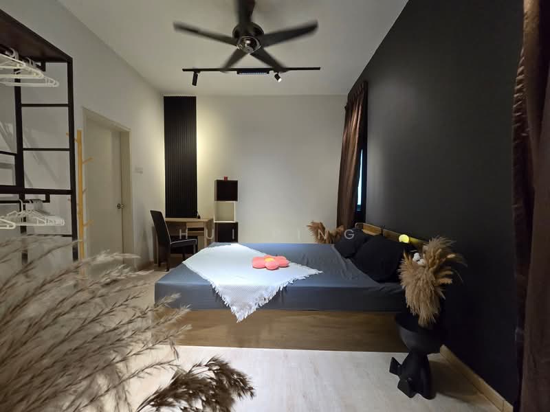 Condominium for Rent at Parkhill Residence - Hui Ping - Master Bedroom - PropertyGuru.com.my