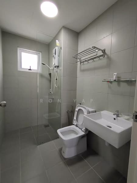 Kondominium untuk Disewa di Sofiya Residensi - Ron Yap - Bathroom - PropertyGuru.com.my