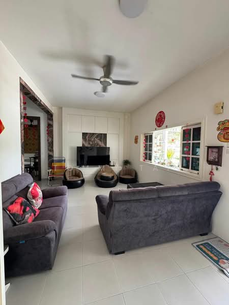 2-storey Terraced House for Sale in Taman Gaya (Ulu Tiram) - Tommy Tai - Living Room - PropertyGuru.com.my