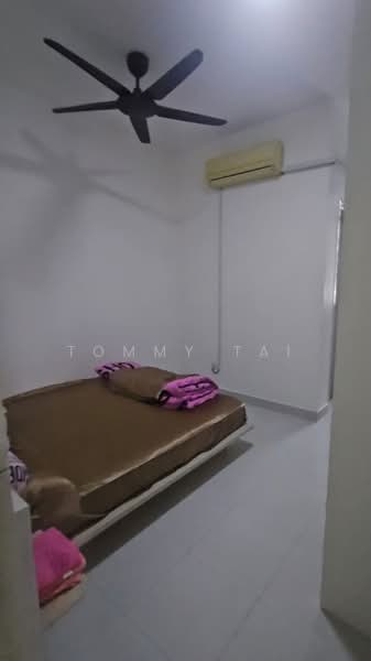 2-storey Terraced House for Sale in Taman Gaya (Ulu Tiram) - Tommy Tai - Bedroom - PropertyGuru.com.my