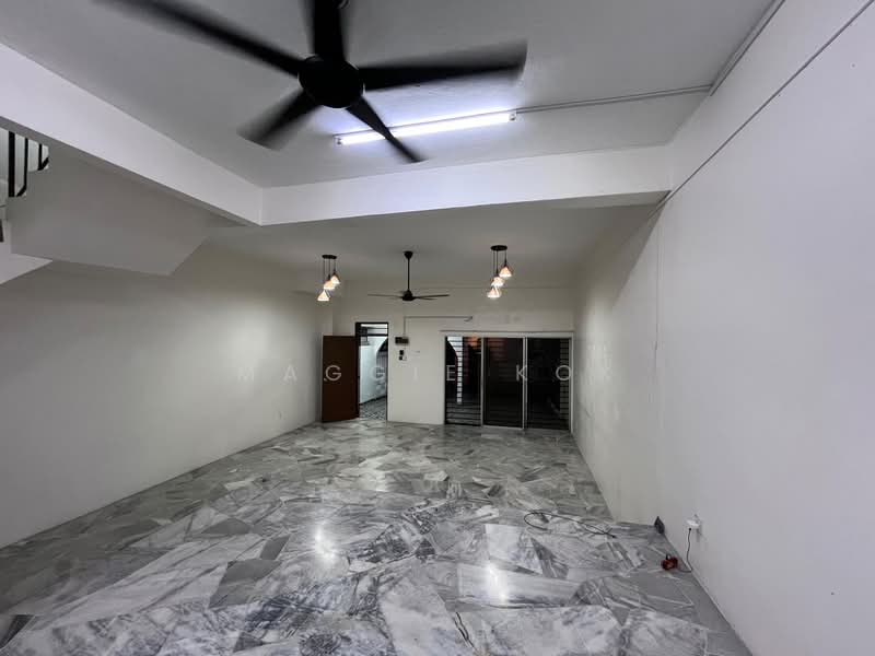 Rumah Teres 2 Tingkat untuk Disewa di Serdang Raya (Seri Kembangan) - Maggie Kok - Interior - PropertyGuru.com.my