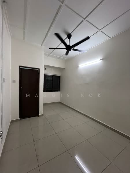 Rumah Teres 2 Tingkat untuk Disewa di Serdang Raya (Seri Kembangan) - Maggie Kok - Interior - PropertyGuru.com.my