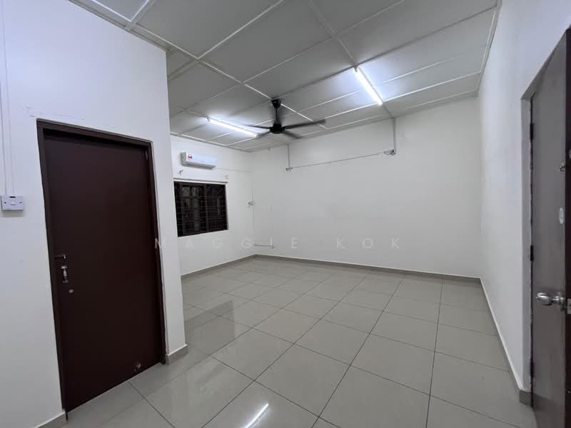 Rumah Teres 2 Tingkat untuk Disewa di Serdang Raya (Seri Kembangan) - Maggie Kok - Interior - PropertyGuru.com.my