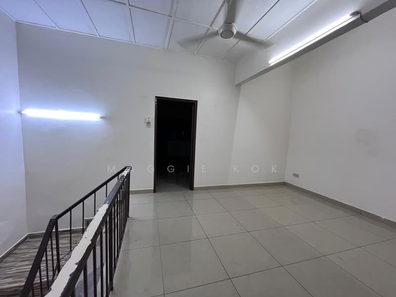 Rumah Teres 2 Tingkat untuk Disewa di Serdang Raya (Seri Kembangan) - Maggie Kok - Interior - PropertyGuru.com.my
