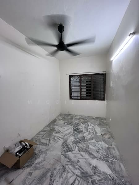 Rumah Teres 2 Tingkat untuk Disewa di Serdang Raya (Seri Kembangan) - Maggie Kok - Interior - PropertyGuru.com.my