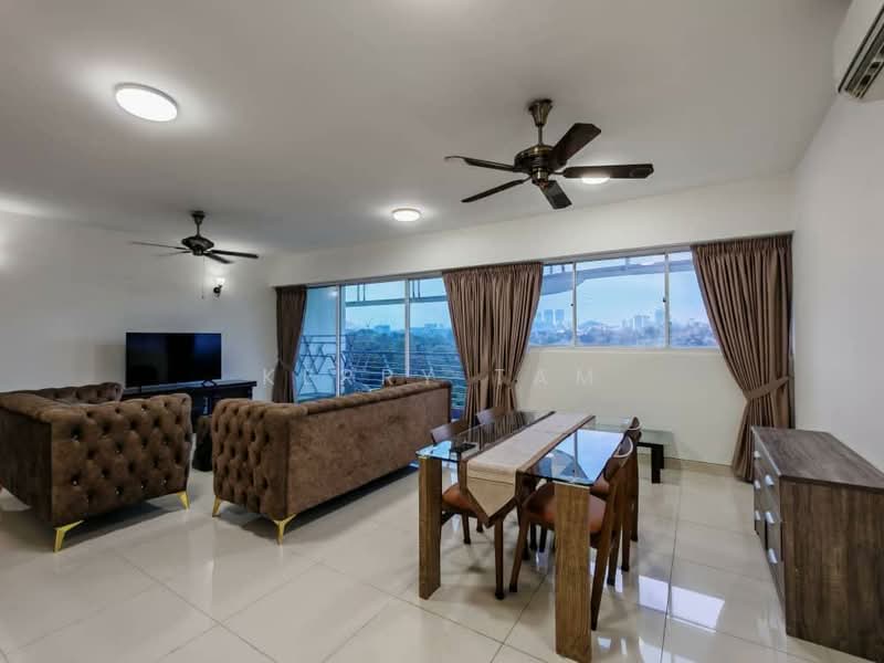 Kondominium untuk Dijual di The Plaza Condominium - Kerry Tam - Living Room - PropertyGuru.com.my