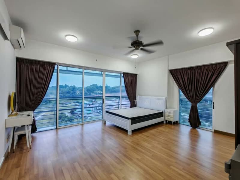 Kondominium untuk Dijual di The Plaza Condominium - Kerry Tam - Bedroom - PropertyGuru.com.my