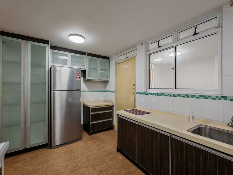 Kondominium untuk Dijual di The Plaza Condominium - Kerry Tam - Kitchen - PropertyGuru.com.my