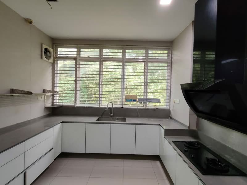 2.5-storey Terraced House for Sale in Taman Sri Hijau (Rawang) - Tris Jong - Kitchen - PropertyGuru.com.my
