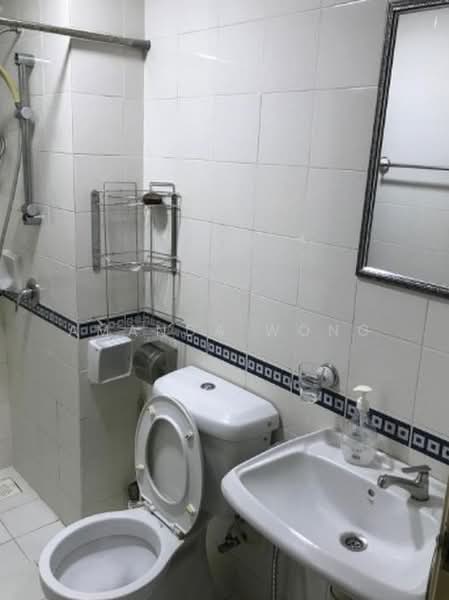 Service Residence for Sale at Maytower Serviced Residences - Amanda Wong - Bathroom - PropertyGuru.com.my