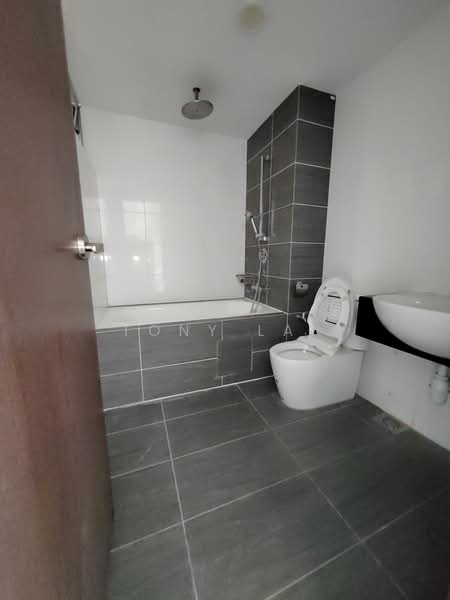 Servis Apartment untuk Dijual di Molek Pulai - Tony Lai - PropertyGuru.com.my