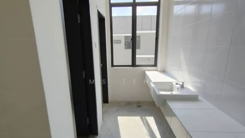 Kilang untuk Disewa di Eco Business Park V (Puncak Alam) - Ms Teh - Interior - PropertyGuru.com.my