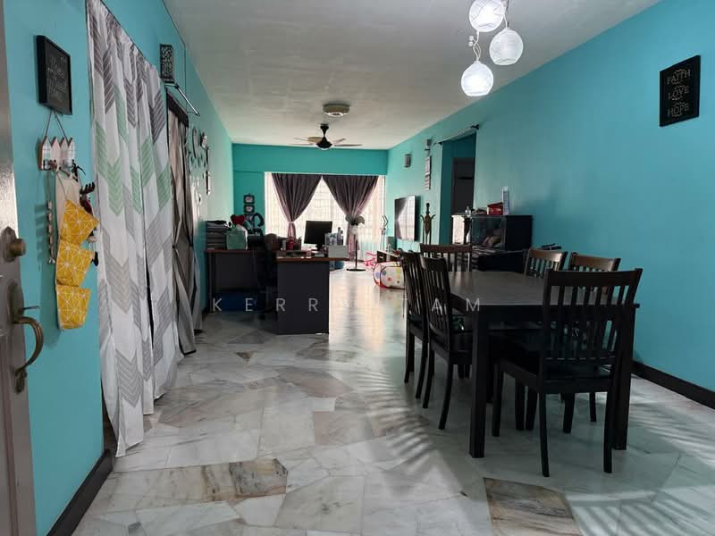 Pangsapuri untuk Dijual di Sri Intan 2 - Kerry Tam - Living Room - PropertyGuru.com.my