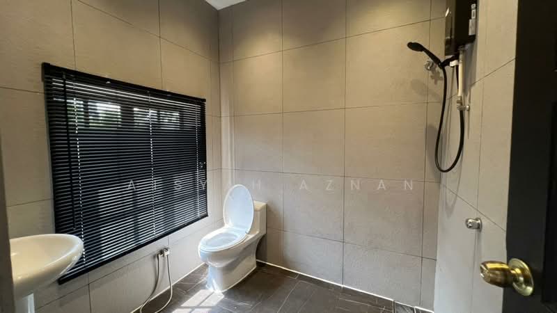 Bungalow for Rent in Titiwangsa (Kuala Lumpur) - Aisyah Aznan - Bathroom - PropertyGuru.com.my