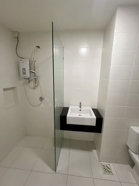 Service Residence for Rent at Trefoil @ Setia City - Nazrin Affendy - Bathroom - PropertyGuru.com.my