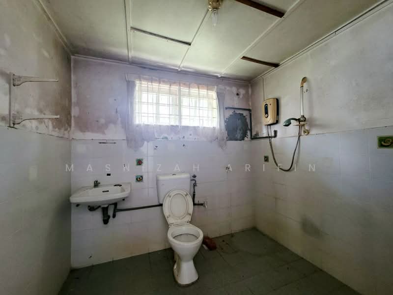 Rumah Berkembar untuk Dijual di Klebang (Melaka) - Masnizah Arifin - Bathroom - PropertyGuru.com.my