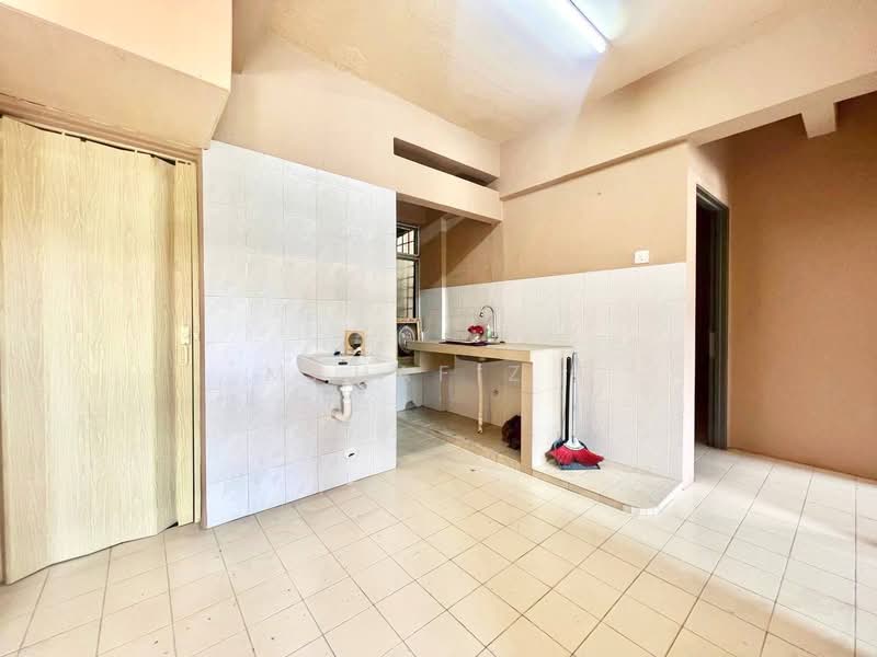 Flat for Sale at Pangsapuri Prima Cempaka - Mahafiz . - PropertyGuru.com.my