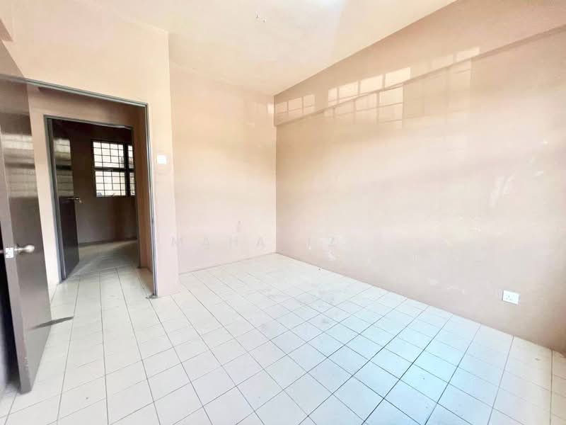 Flat for Sale at Pangsapuri Prima Cempaka - Mahafiz . - PropertyGuru.com.my
