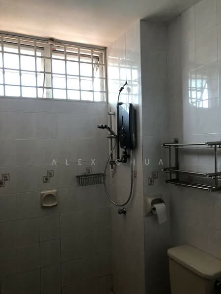 2-storey Terraced House for Rent in Kota Kemuning (Shah Alam) - Alex Chua - Bathroom - PropertyGuru.com.my
