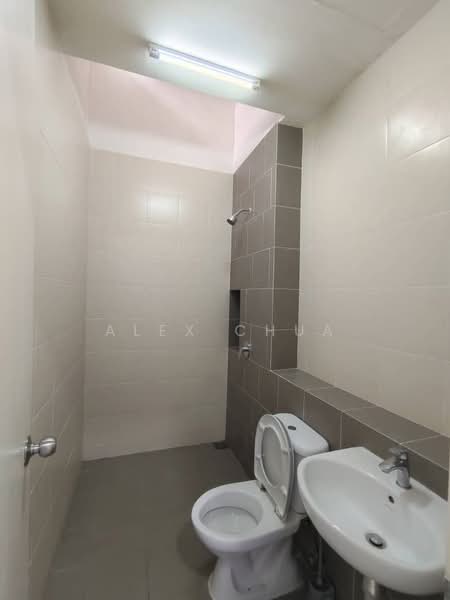 2-storey Terraced House for Rent in Kota Kemuning (Shah Alam) - Alex Chua - Bathroom - PropertyGuru.com.my
