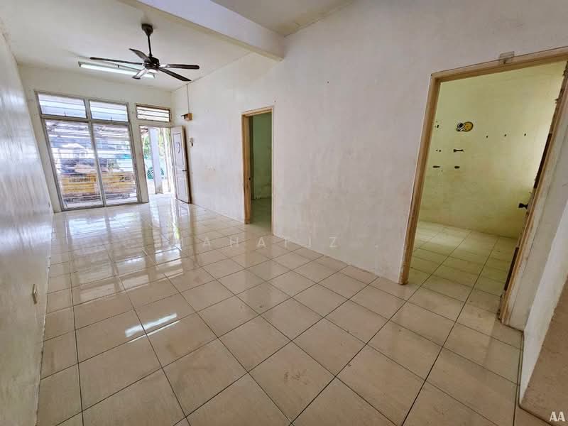 1-storey Terraced House for Sale in Bandar Saujana Putra (Tanjong Duabelas) - Mahafiz . - PropertyGuru.com.my