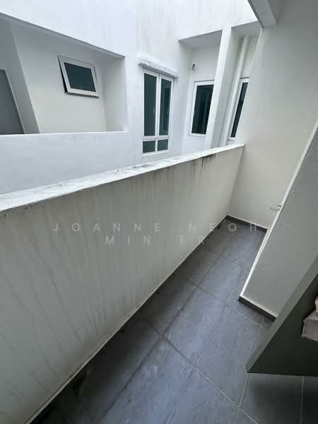 Kondominium untuk Disewa di Iris Residence - JOANNE NEOH MIN ER - Balcony - PropertyGuru.com.my