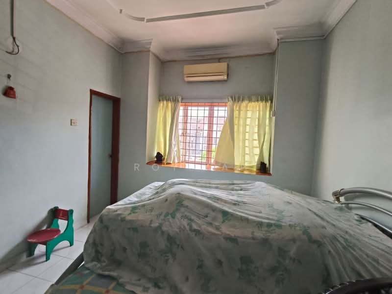 Rumah Teres 2 Tingkat untuk Dijual di Johor Bahru (Johor) - Roy Yap - Bedroom - PropertyGuru.com.my