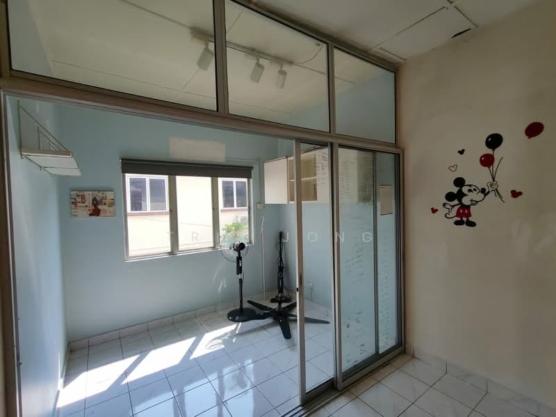 2-storey Terraced House for Rent in Rawang Perdana 2 (Rawang) - Tris Jong - Interior - PropertyGuru.com.my