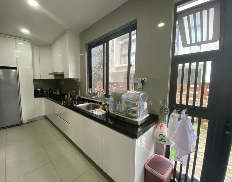 Bungalow for Sale in East Ledang (Iskandar Puteri (Nusajaya)) - Ronald Mak - Kitchen - PropertyGuru.com.my