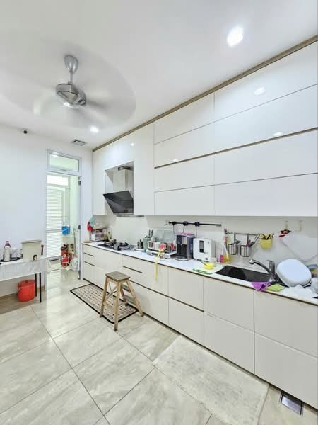 Rumah Berkembar untuk Dijual di Lenang Heights (Johor Bahru) - Tommy Tai - Kitchen - PropertyGuru.com.my