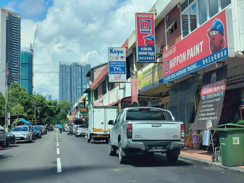 2-storey Terraced House for Sale in Taman Wahyu (Batu Caves) - Kelly Lai - Exterior - PropertyGuru.com.my
