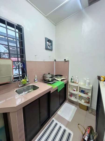 1.5-storey Terraced House for Sale in Taman Molek (Johor Bahru) - Shasha Ang - PropertyGuru.com.my