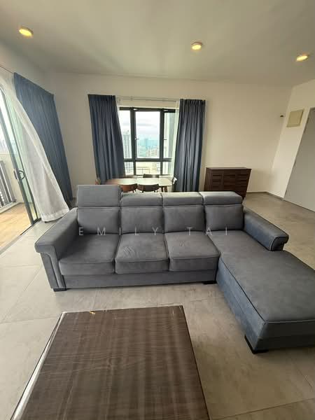 Kondominium untuk Disewa di SkyVogue - Emily Tai - Living Room - PropertyGuru.com.my