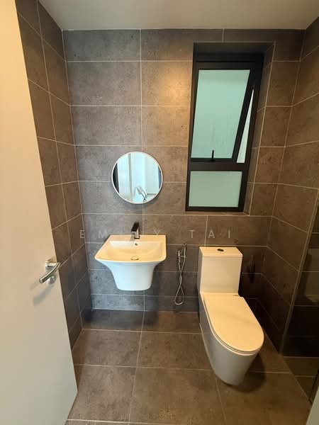Kondominium untuk Disewa di SkyVogue - Emily Tai - Bathroom - PropertyGuru.com.my