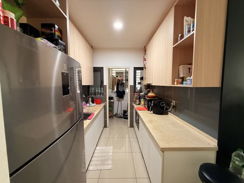 Kondominium untuk Dijual di Lakeville Residence - Sean Yong - PropertyGuru.com.my