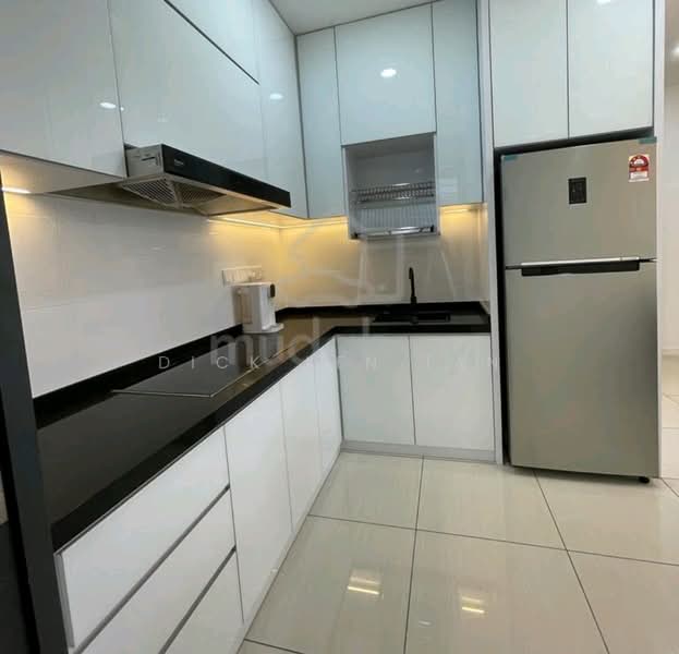 Condominium for Sale at Queens Residences Q2 @ Queens Waterfront - Dick Ken Tan - Kitchen - PropertyGuru.com.my